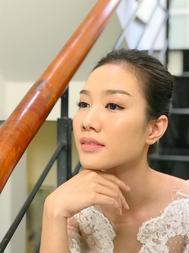 Bí quyết cô dâu tự trang điểm Trang điểm Makeup cô dâu tiệc họ Tuy Hoà Phú Yên (2)