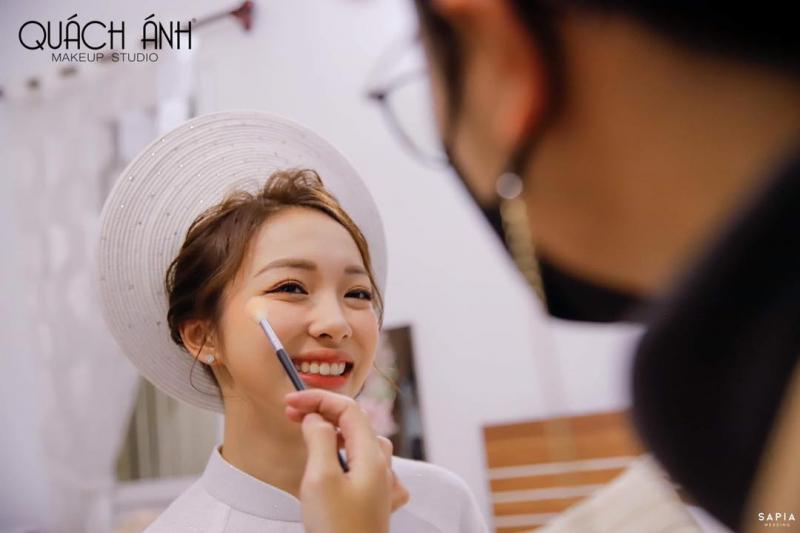 Chú trọng việc makeup ngày cưới Trang điểm Makeup cô dâu tiệc họ Tuy Hoà Phú Yên