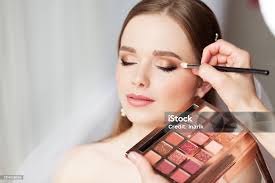 Có nên đắp mặt nạ trước khi Trang điểm Makeup cô dâu tiệc họ Tuy Hoà Phú Yên (1)