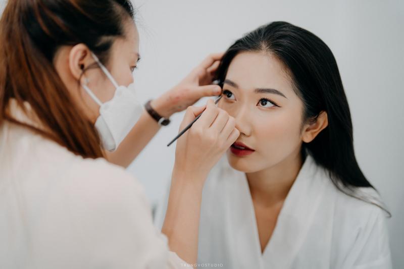 Làm sao giữ lớp makeup lâu trôi Trang điểm Makeup cô dâu tiệc họ Tuy Hoà Phú Yên (3)