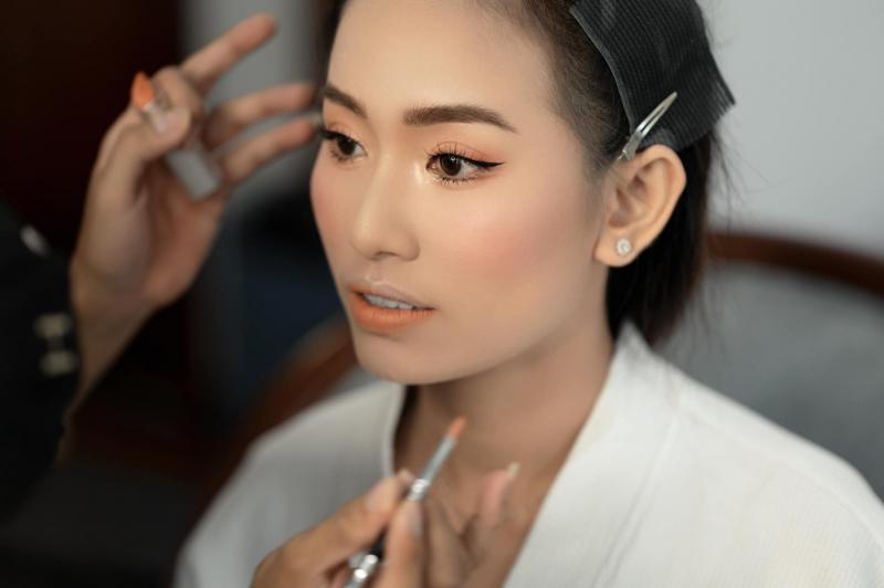 Lưu ý Trang điểm Makeup cô dâu tiệc họ Tuy Hoà Phú Yên tiệc ngoài trời (1)