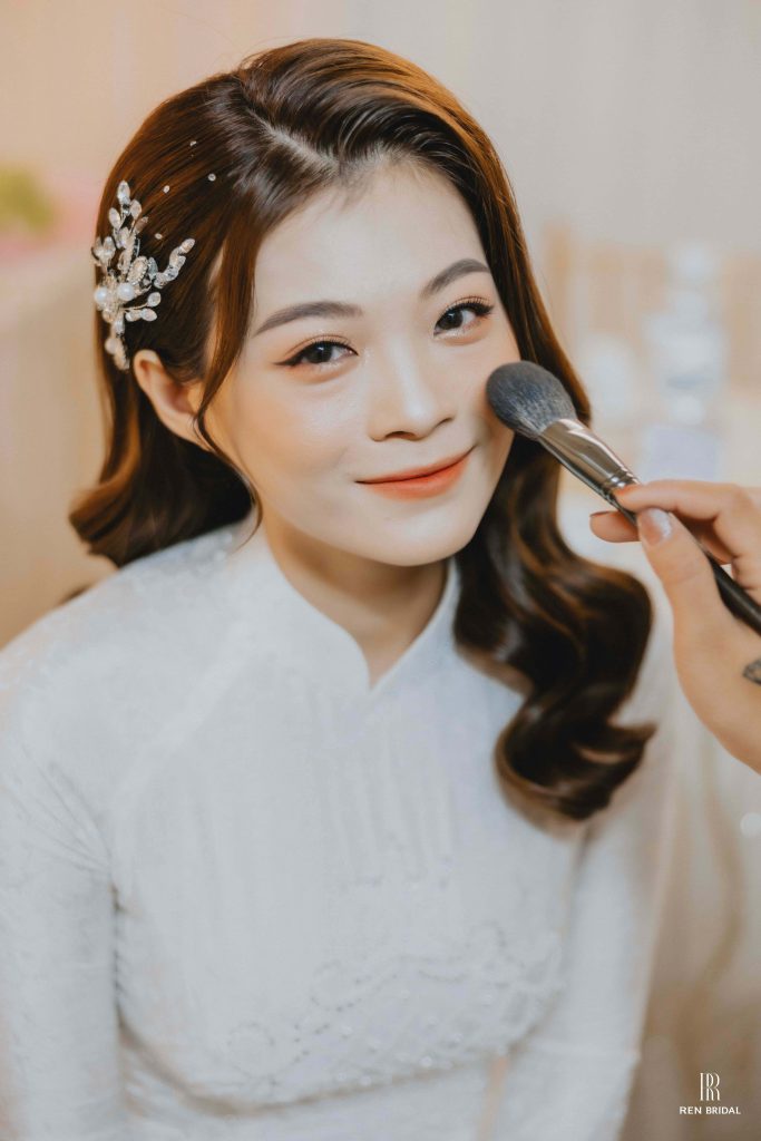 Một số lưu ý Trang điểm Makeup cô dâu tiệc họ Tuy Hoà Phú Yên (2)