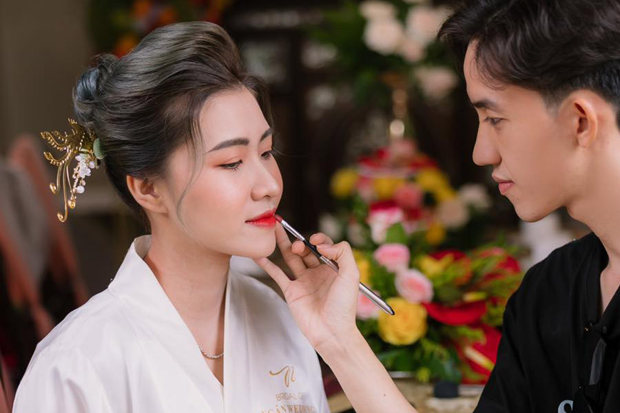 Nghề Trang điểm Makeup cô dâu tiệc họ Tuy Hoà Phú Yên có tương lai không (3)