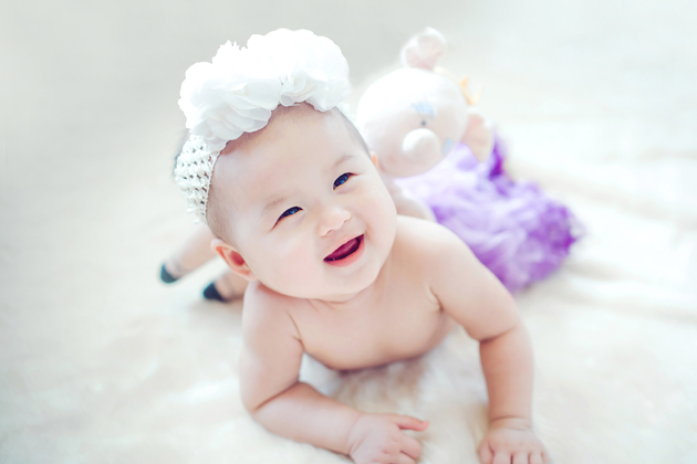 Tạo dáng chụp ảnh em bé gia đình baby Tuy Hoà Phú Yên nổi bần bật (1)